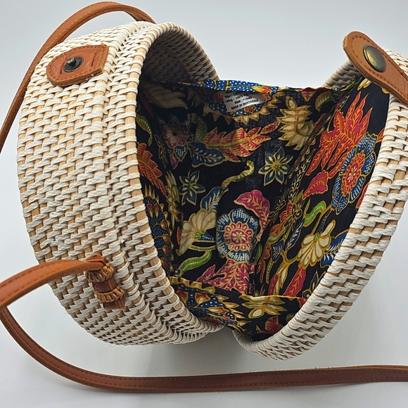 Round Woven Bag with Tan Strap - Picture 8 of 10